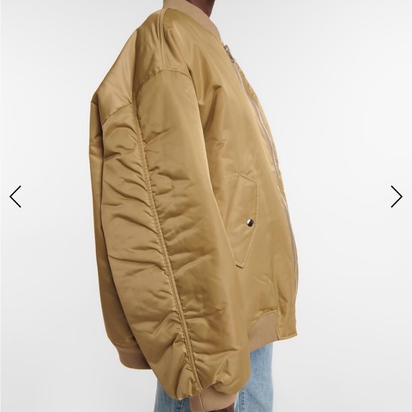 THE FRANKIE SHOP
Astra technical bomber jacket
Size:XS/S - Picture 4 of 4